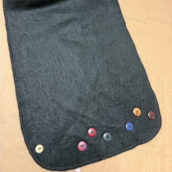 Amor A La Vida Alpaca Blend Black Scarf Button Details Artsy Winter Layers - Picture 2 of 6